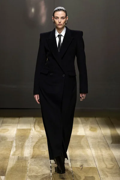 Look 6